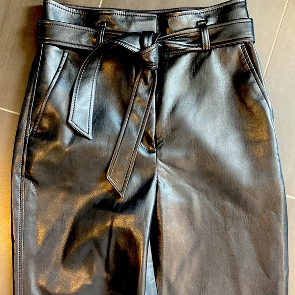 Babaton - Vegan Leather Belted Pant - SZ 6 - Picture 4 of 7